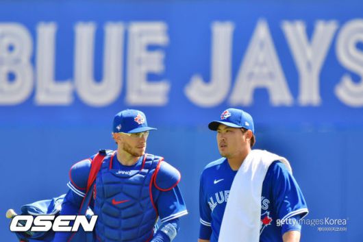 [사진] 대니 잰슨-류현진 ⓒGettyimages(무단전재 및 재배포 금지)