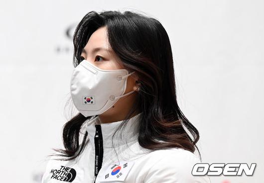 [OSEN=지형준 기자]쇼트트랙 이유빈이 기자회견을 하고 있다. 2022.01.05 /jpnews@osen.co.kr