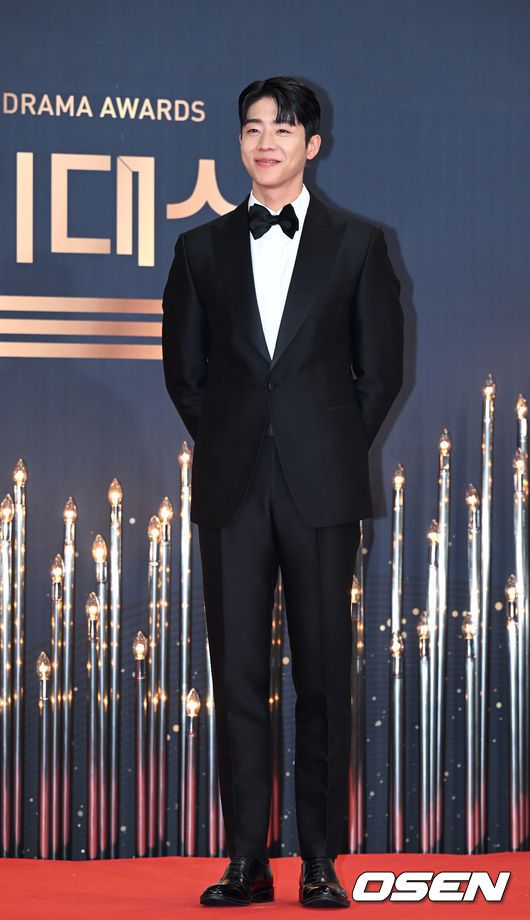 [OSEN=이대선 기자] 31일 오후 서울 여의도 KBS 신관공개홀에서 2022 KBS 연기대상 레드카펫 행사가 진행됐다.배우 채종협이 레드카펫을 밟고 있다. 2022.12.31 /sunday@osen.co.kr