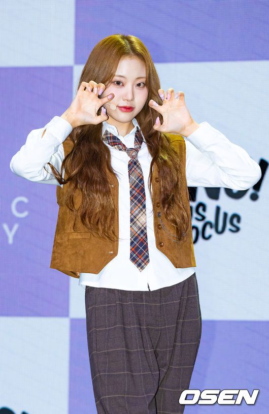 [OSEN=민경훈 기자]빌리 션이 무대 위에서 포토타임을 하고 있다. 2023.10.23 /rumi@osen.co.kr