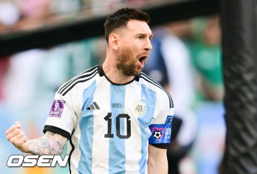 [OSEN=루사일(카타르), 박준형 기자]전반 아르헨티나 메시가 PK 선제골을 넣고 기뻐하고 있다.  2022.11.22 / soul1014@osen.co.kr