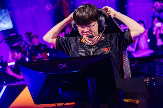 라이엇 게임즈 플리커.