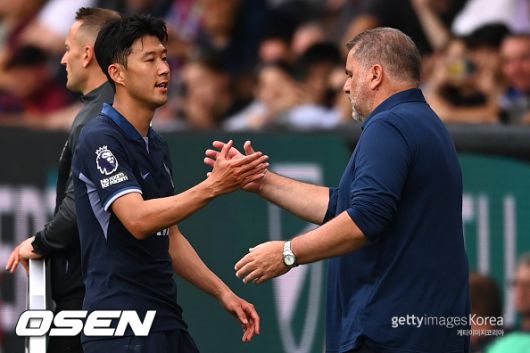 [사진] 손흥민과 엔지 포스테코글루 감독 ⓒGettyimages(무단전재 및 재배포 금지)