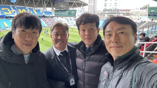[사진] 박남열 전 천안감독, 정재권 인천 테크니컬디렉터, 김인완 전 대전 감독, 하혁준 라오스대표팀 감독 (좌부터)