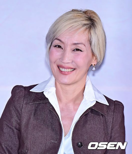 [OSEN=지형준 기자] 24일 오후 서울 용산구 한강로동 CGV 용산아이파크몰에서 영화 ‘파과' 언론시사회가 열렸다.