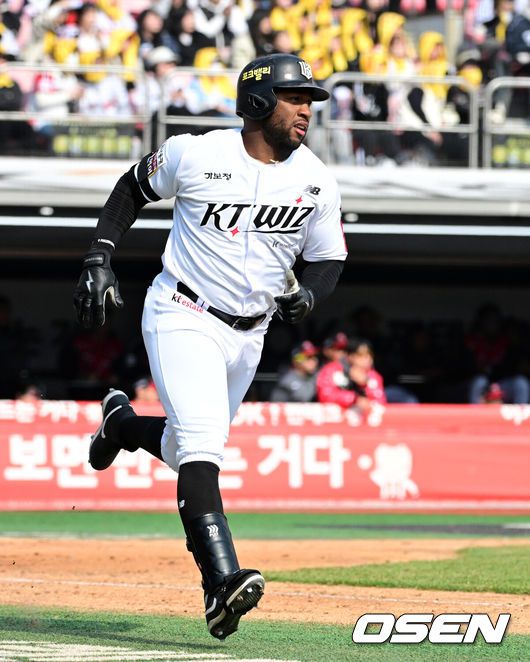[OSEN=지형준 기자] KT 로하스. 2025.03.09 / jpnews@osen.co.kr