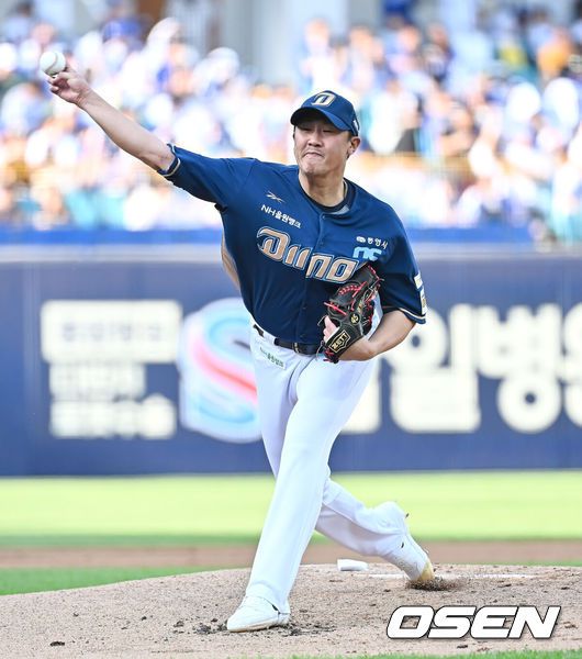 [OSEN=대구, 이석우 기자] 26일 대구삼성라이온즈파크에서 2025 신한 SOL 뱅크 KBO 리그 삼성 라이온즈와 NC 다이노스의 경기가 열렸다. 홈팀 삼성은 후라도가, 방문팀 NC는 이용찬이 선발 출전했다. NC 다이노스 선발 투수 이용찬이 역투하고 있다. 2025.04.26 / foto0307@osen.co.kr