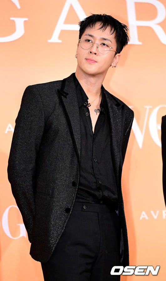 [OSEN=최규한 기자] 18일 오후 서울 광장동 워커힐호텔에서 ‘불가리 오로라 어워즈’가 열렸다.가수 라비가 행사에 참석해 포즈를 취하고 있다. 2022.10.18 / dreamer@osen.co.kr