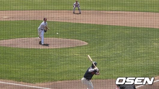[OSEN=이천, 한용섭 기자] LG 트윈스 부상 대체 외국인 선수 코엔 윈이 30일 이천 LG챔피언스파크에서 열린 퓨처스리그 롯데 자이언츠와 경기에 선발 등판해 2이닝 1실점을 기록했다. /orange@osen.co.kr