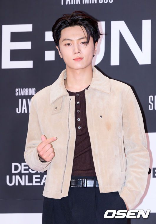 [OSEN=이대선 기자] 11일 오후 서울 메가박스 코엑스에서 그룹 엔하이븐의 미니 6집 ‘DESIRE : UNLEASH’의 콘셉트 시네마(DESIRE Concept Cinema) 프리미어 이벤트가 열렸다.엔하이픈은 내달 5일 미니 6집 ‘DESIRE : UNLEASH’로 7개월만에 컴백한다. ‘DESIRE : UNLEASH’는 사랑하는 너에게 느끼는 욕망을 엔하이픈만의 감정으로 전달하는 스토리를 담은 앨범이다.엔하이픈 제이가 레드카펫을 밟고 있다. 2025.05.11 /sunday@osen.co.kr