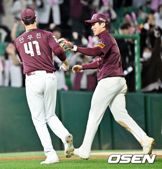 2023년 키움에서 안우진과 김혜성이 함께 뛰는 모습 / OSEN DB