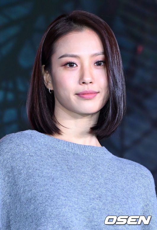 [OSEN=이대선 기자] 30일 오전 서울 성동구 에스팩토리에서 넷플릭스 오리지널 드라마 ‘스위트홈’ 시즌 2 제작발표회가 열렸다.배우 고민시가 포토타임을 가지고 있다. 2023.11.30 /sunday@osen.co.kr