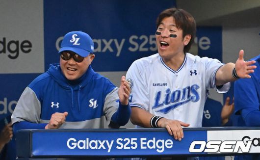[OSEN=대구, 이석우 기자] 27일 대구삼성라이온즈파크에서 2025 신한 SOL 뱅크 KBO 리그 삼성 라이온즈와 롯데 자이언츠의 경기가 열렸다. 홈팀 삼성은 후라도가, 방문팀 롯데는 감보아가 선발 출전했다. 삼성 라이온즈 김지찬이 2회말 2사 만루 롯데 자이언츠 감보아의 긴 투구 동작에 3중 도루를 시도해 3루에서 세이프되고 있다. 2025.05.27 / foto0307@osen.co.kr