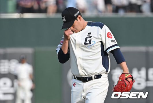 [OSEN=부산, 이석우 기자] 롯데 자이언츠 나균안 / foto0307@osen.co.kr