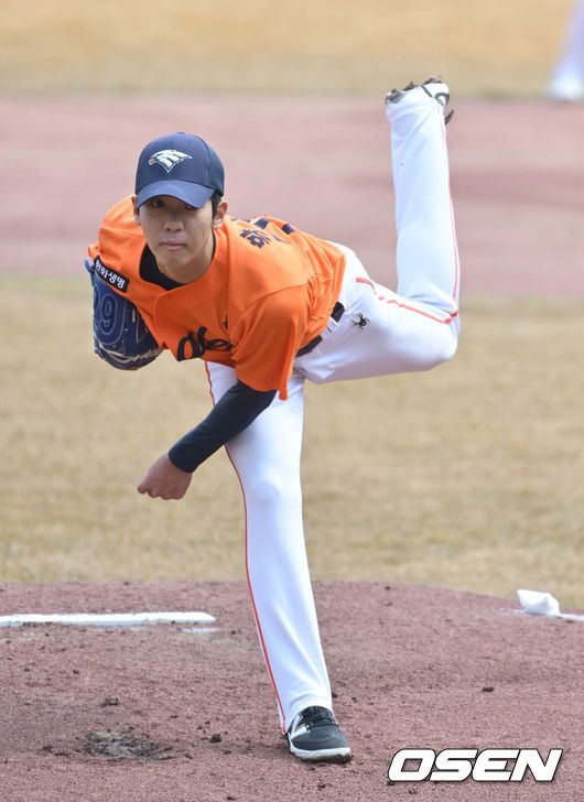 [OSEN=박준형 기자] 한화 황준서 2025.03.06 / soul1014@osen.co.kr