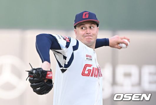 [OSEN=부산, 이석우 기자]  롯데 자이언츠 데이비슨 / foto0307@osen.co.kr