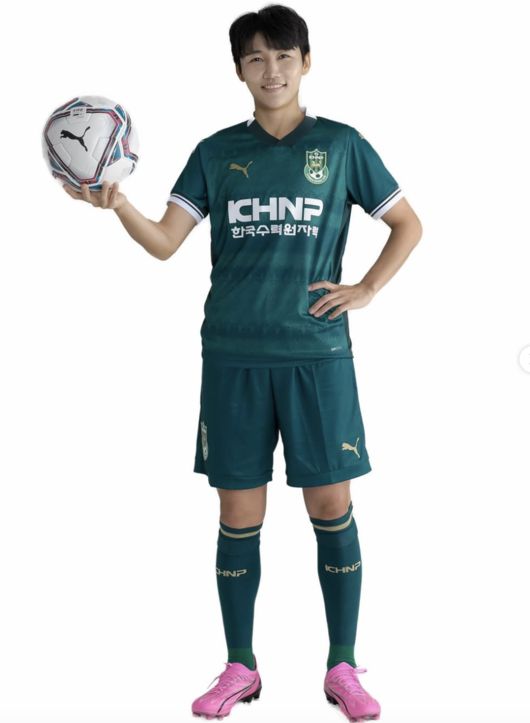 [사진] 국가대표 공격수로서 일본리그 활약이 기대되는 여민지