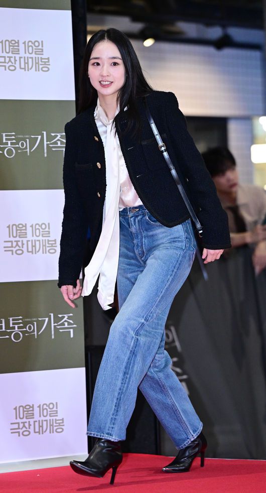 [OSEN=최규한 기자] 4일 오전 서울 장충동 엠버서더 서울 풀만 그랜드볼룸에서 ‘제13회 MBN 여성스포츠대상’이 열렸다.이번 시상식에는 태권도 김유진, 사격 반효진, 탁구 신유빈, 사격 양지인, 골프 이예원, 양궁 임시현, 복싱 임애지, 알파인스키 최사라, 유도 허미미, 유도감독 김미정 등이 대상 후보에 올랐다.전 체조선수 손연재가 시상자로 나서 인사말을 전하고 있다. 2024.12.04 / dreamer@osen.co.kr