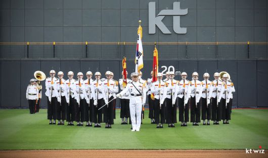 KT 위즈 제공