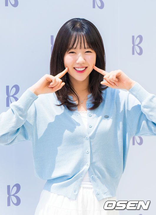 [OSEN=박준형 기자]  19일 서울 성수동 한 매장에서 베이델리(BEIDELLI) 플래그십 스토어 오프닝 포토콜 행사가 진행됐다. 이날 행사에는 엔믹스 규진과 트리플에스(김유연, 윤서연, 코토네), 지예은이 참석했다.배우 지예은이 포즈를 취하고 있다.  2025.06.19 / soul1014@osen.co.kr