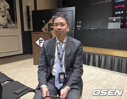 이토 나오야 파이터스 스포츠&엔터테인먼트 부본부장 / OSEN DB