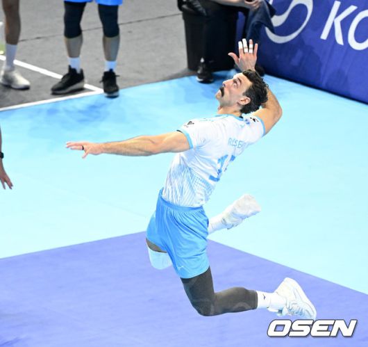 서브 득점에 뜨거운 환호