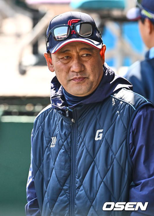 롯데 자이언츠 김민재 코치. /OSEN DB