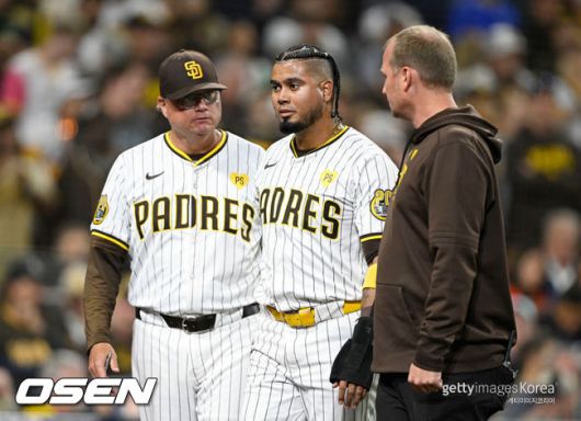 [사진] 마이크 쉴트 전 감독은 샌디에이고 시절 루이스 아라에즈의 1루 수비를 가르치는 시간이 가장 좋았다고 했다. ⓒGettyimages(무단전재 및 재배포 금지)