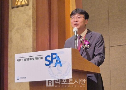 서울시내과의사회 곽경근 회장.