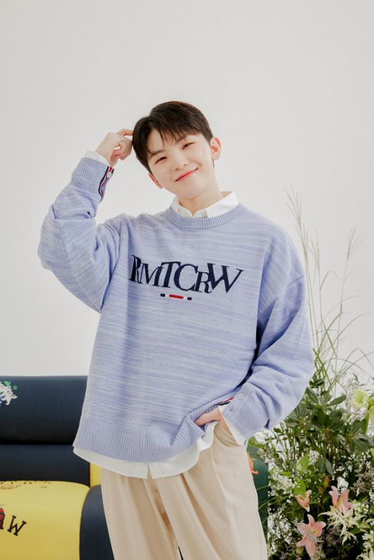 로맨틱크라운 ‘세븐틴 우지’ 22FW 이미지