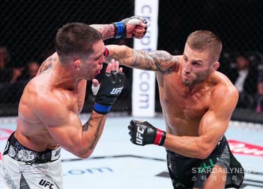 오반 엘리엇vs 프레스턴 파슨스