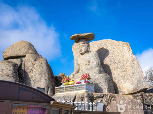 (ⓒ한국관광공사) 팔공산갓바위