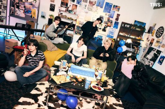 플레디스 엔터테인먼트 제공