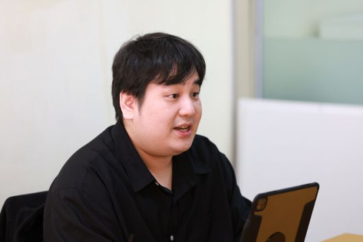 문호진씨가 지난 15일 오후 서울 마포구 한겨레신문사에서 인터뷰 하고 있다. 정용일 선임기자 yongil@hani.co.kr