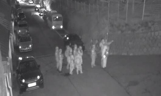 2024년 12월4일 새벽, 비상계엄이 해제된 이후 서울 한남동 우원식 국회의장 공관 인근 폐회로티브이(CCTV)에 찍힌 계엄군의 모습. 국회사무처 제공