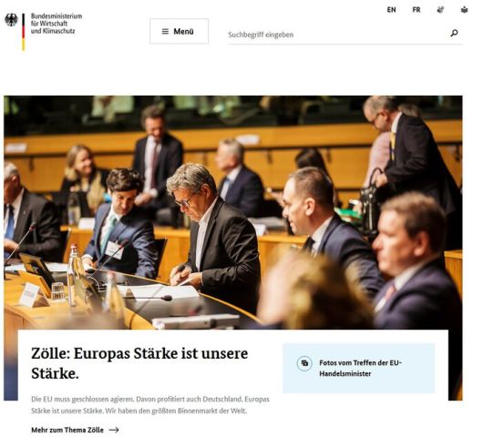 독일 연방경제기후보호부(BMWK) 공식 누리집. 사진 속 인물(가운데)은 경제기후보호부 장관인 녹색당 출신의 로베르트 하베크 부총리.