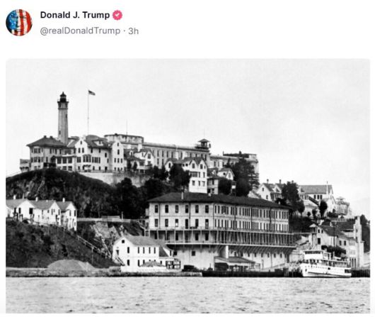 도널드 트럼프 미국 대통령이 트루스소셜에 올린 옛 앨커트래즈 사진. 트루스소셜 갈무리