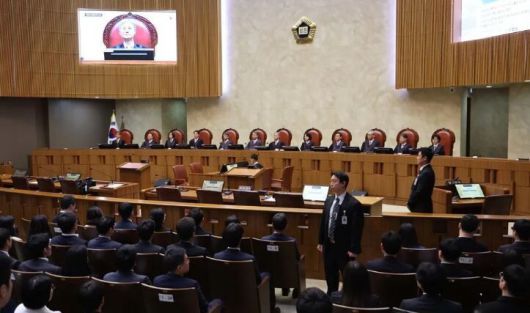 대법관들이 1일 서울 서초구 대법원에서 더불어민주당 이재명 대선 후보의 공직선거법 위반 사건 상고심 선고를 위해 참석해 있다. 사진공동취재단