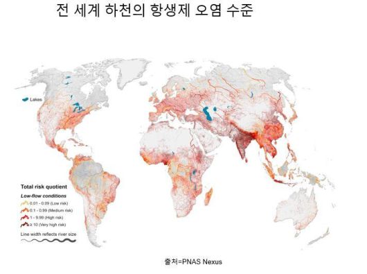 색깔이 짙을수록 항생제 오염 농도가 높다.