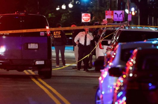 21일 워싱턴 디시(D.C.)의 캐피털 유대인 박물관 인근에서 이스라엘 대사관 직원 2명이 총격으로 사망했다. 워싱턴/로이터 연합뉴스