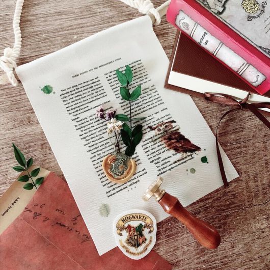 실링왁스 취미에 푹 빠진 윤서영씨가 만든 여러 가지 실링왁스 작품들. 장선희 제공