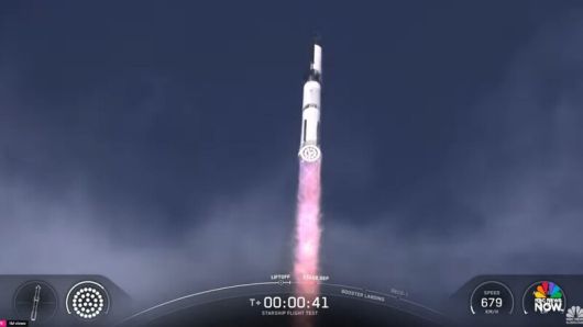 스페이스엑스의 스타십이 9차 발사에서 고도를 높이고 있다. 웹방송 갈무리