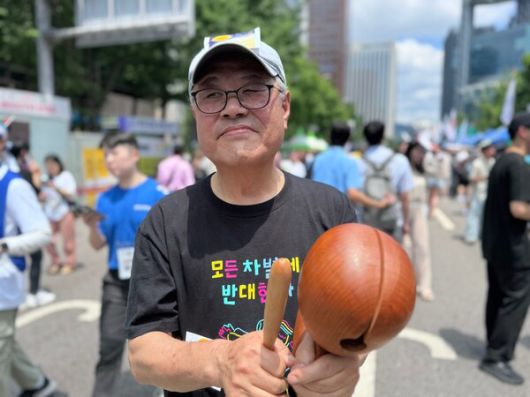 ‘2025 서울퀴어퍼레이드’ 참가자의 모습. 김효실 기자 trans@hani.co.kr