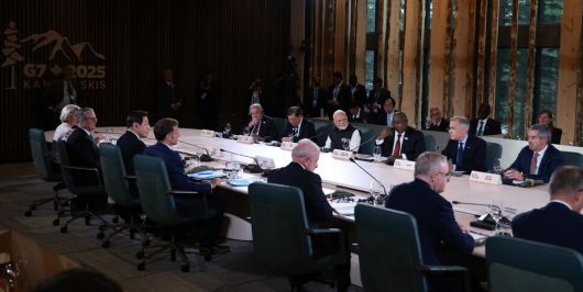 이재명 대통령이 17일(현지시각) 캐나다 앨버타주 캐내내스키스 주요 7개국(G7) 정상회의장에서 업무 오찬을 겸해 열린 확대 세션에 참석해 있다. 캘거리/김태형 기자 xogud555@hani.co.kr