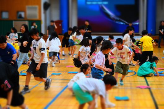 한국난청인교육협회 등이 주최한 ‘와우! 다솜이 패밀리 데이’ 가족캠프 행사가 지난 14~15일 충남 천안시 동남구 목천읍 국립중앙청소년수련원에서 청각장애인과 가족 등 300여명이 참가한 가운데 성황리에 열렸다. 한국난청인교육협회 제공.