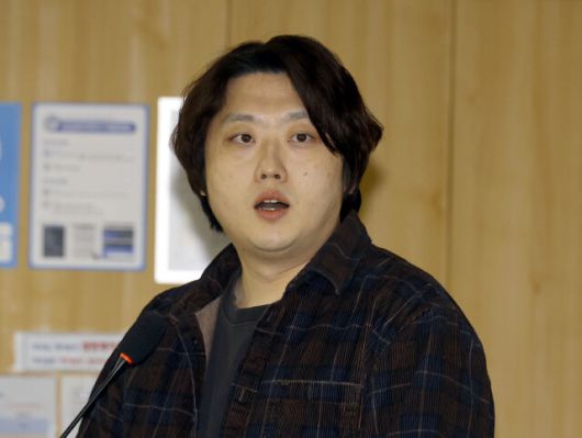 1년4개월 간 의정 갈등의 한 축에 섰던 박단 대전협 비대위원장이 24일 사퇴의사를 밝혔다. 윤운식 선임기자 yws@hani.co.kr