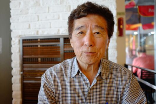 고인이 2017년 한겨레와 인터뷰하고 있다.                                    한겨레 자료사진