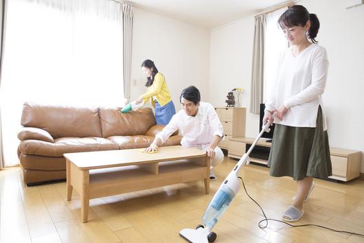 납 중독은 치료보다도 예방이 중요하다. 집 안에서는 바닥을 정기적으로 청소하고, 환기와 실내 공기 정화를 자주 하며, 적절한 기능을 하는 공기청정기 사용이 최선의 납 중독 예방방법 중 하나다. 게티이미지뱅크