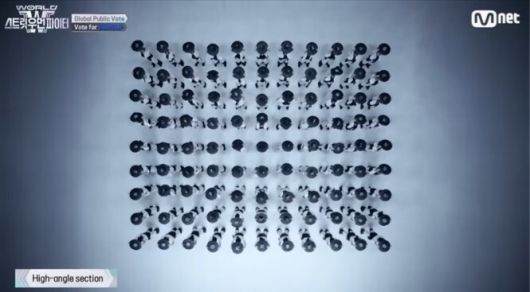 ‘월드 오브 스트릿 우먼 파이터’ 속 한국 크루 ‘범접’의 메가 크루 미션 영상. 엠넷 공식 유튜브 ‘더 춤’ 영상 갈무리