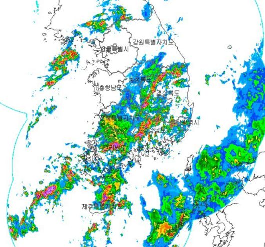 18일 오후 6시20분 기상 레이더 화면. 기상청 제공